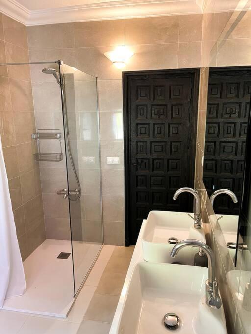 Villa Santa Cristina Cerca Del Mar Marbella Kültér fotó